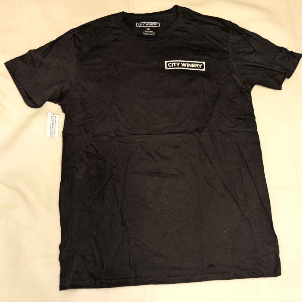 CITY WINERY Men's t-shirt NWT